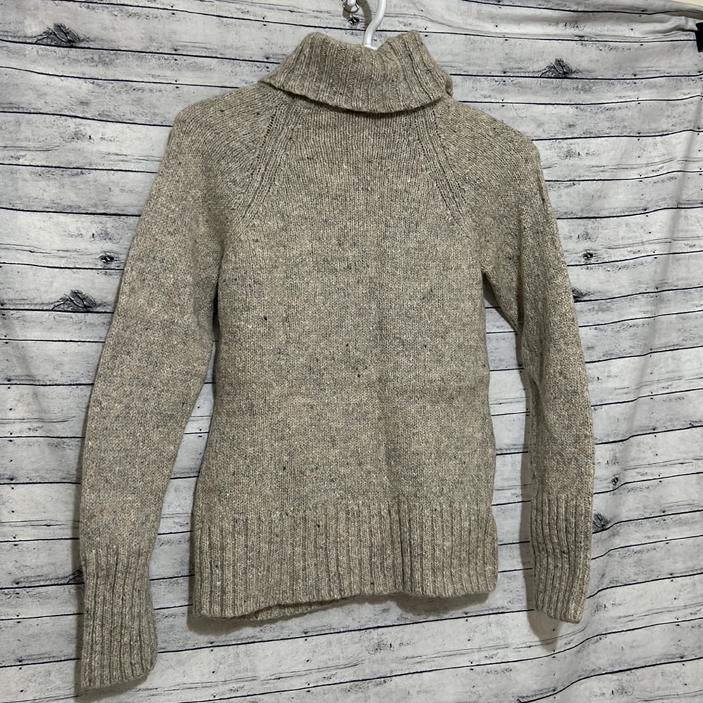 Loft sweater - Picture 2 of 9